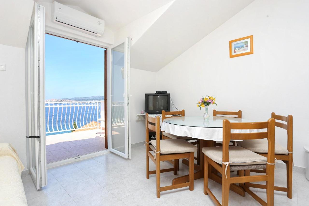 Family Friendly Seaside Apartments Razanj, Rogoznica - 10373 Exterior foto