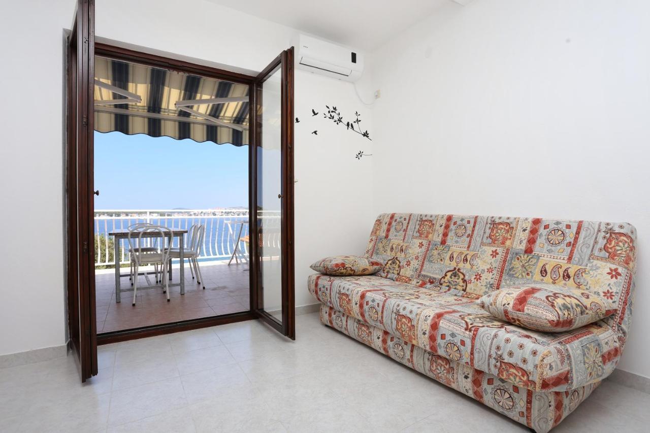 Family Friendly Seaside Apartments Razanj, Rogoznica - 10373 Exterior foto
