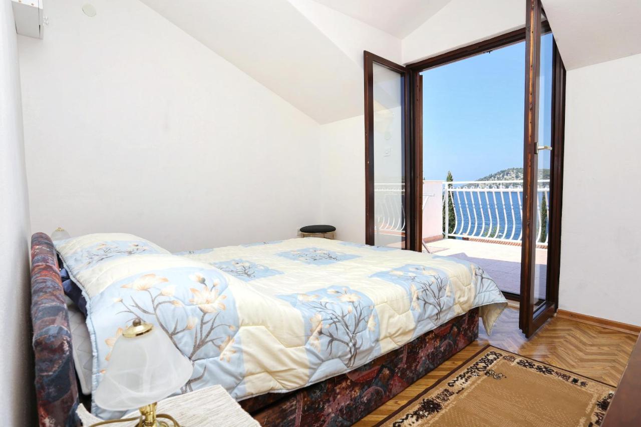 Family Friendly Seaside Apartments Razanj, Rogoznica - 10373 Exterior foto